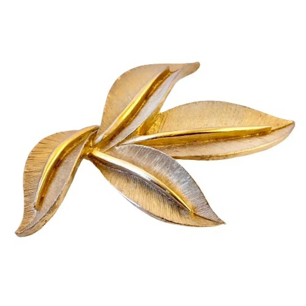 Crown Trifari Brushed Textured Brooch Gold Tone Vintage Signed